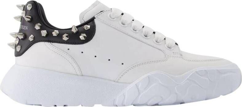 alexander mcqueen Court Trainer Sneaker met studs in wit leer , Wit, Heren
