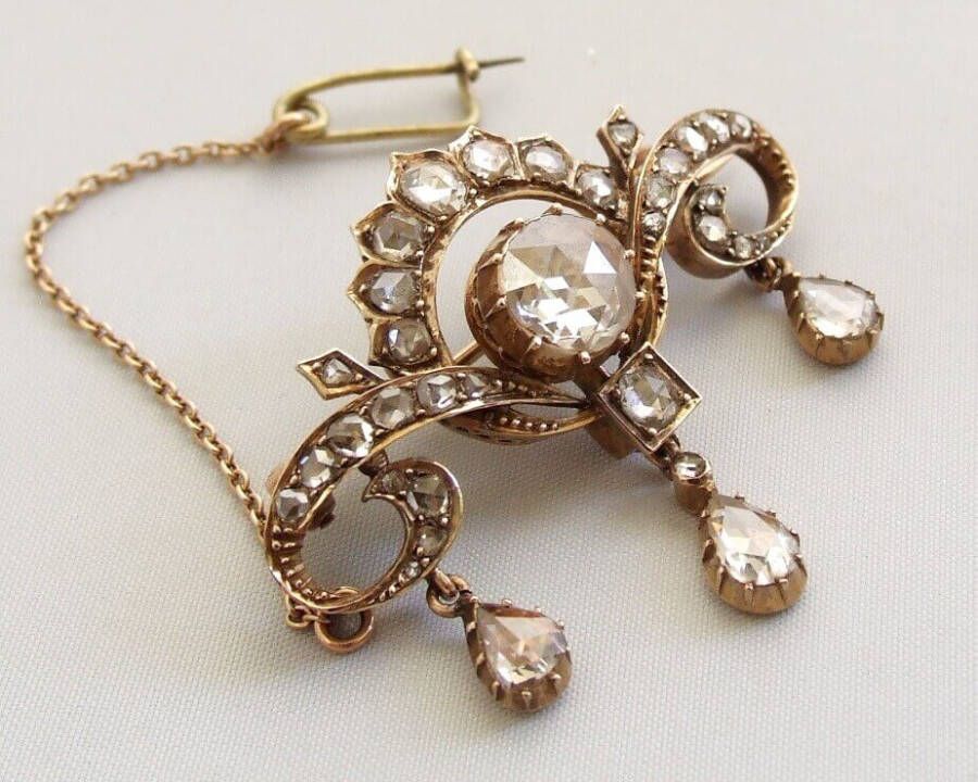 Christian Rose gouden broche met roosdiamanten